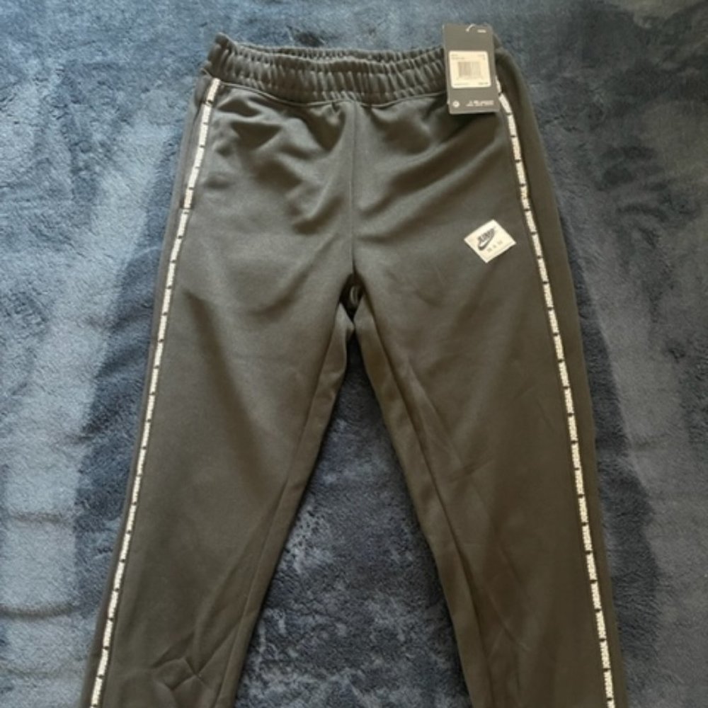 Boys Black Nike Jordan Joggers